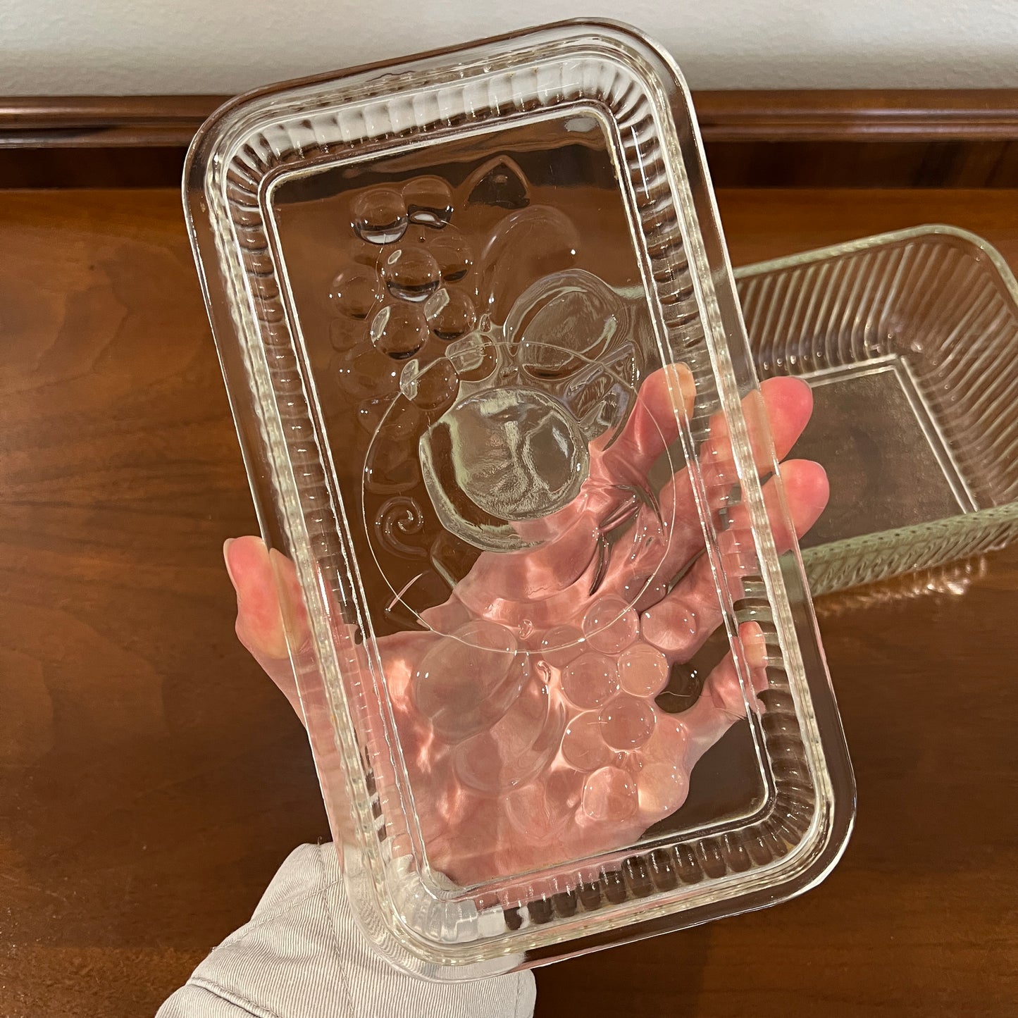 Vintage Federal Glass 9" Clear Rectangular Refrigerator Dish with Lid - Grapes and Peaches