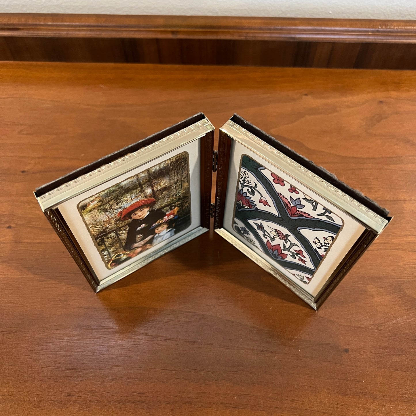 Vintage Gold Metal Hinged 4x5" Double Picture Frame
