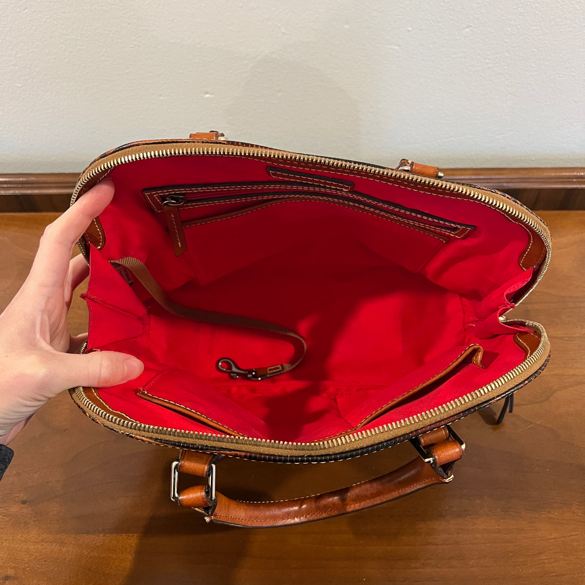 Preloved Dooney & Bourke Lizard Embossed Zip Zip Satchel and Continental Clutch