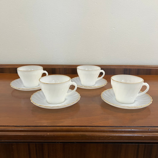 Set of 4 Vintage 1960s/1970s Fire King by Anchor Hocking Golden Shell Milk Glass Tea Cups & Saucers