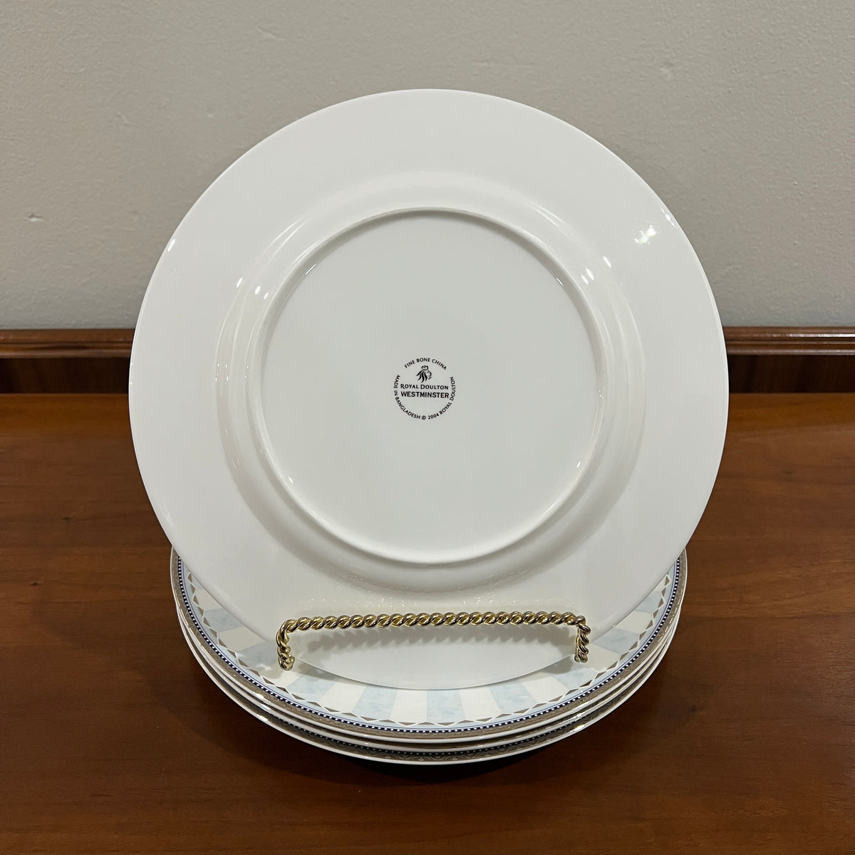 Set of 4 Vintage Royal Doulton Westminster 10.5" Round Dinner Plates