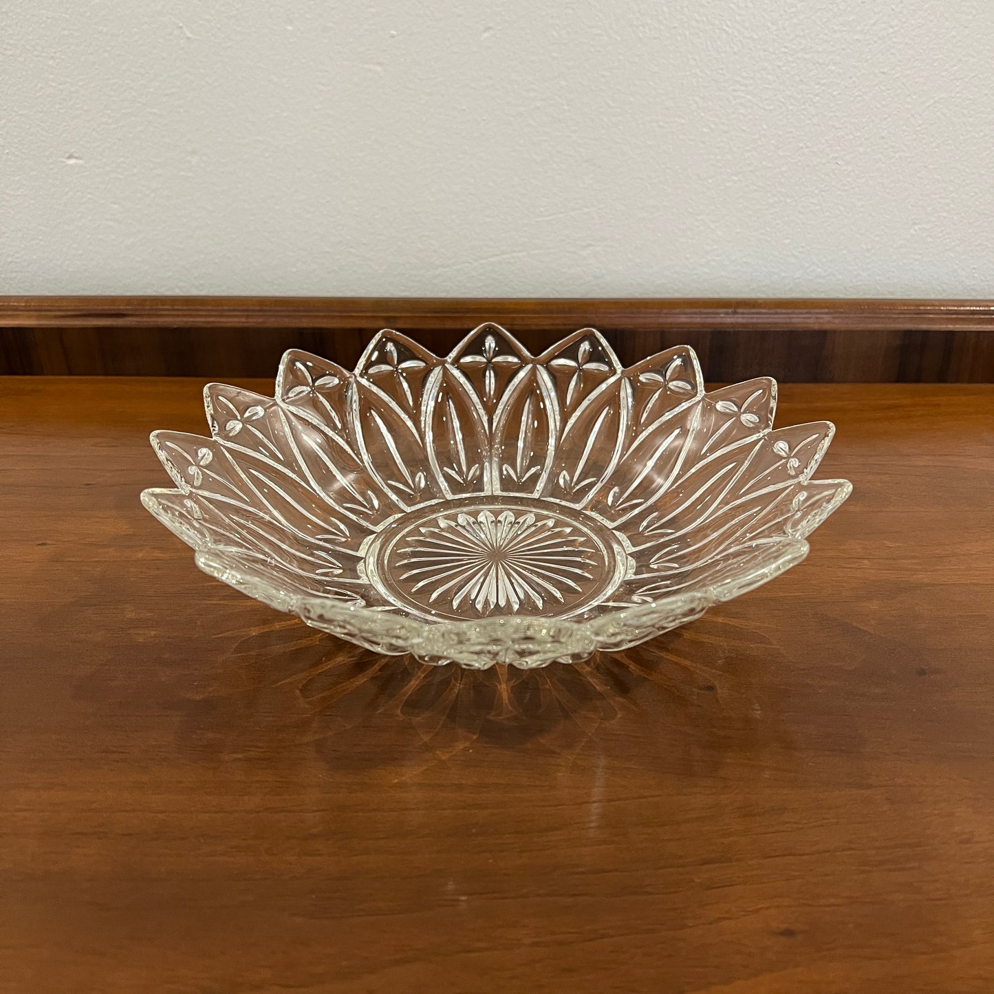 Vintage 1960s Federal Glass Petal Clear Large Serving or Dessert Bowl