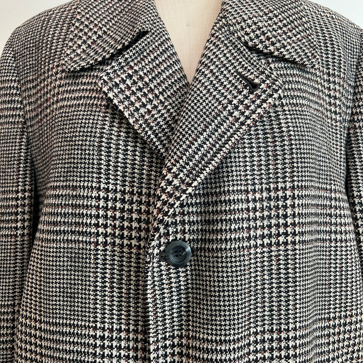 Vintage 1960s/1970s Men's Glen Plaid Long Wool Coat, Size XL/XXL