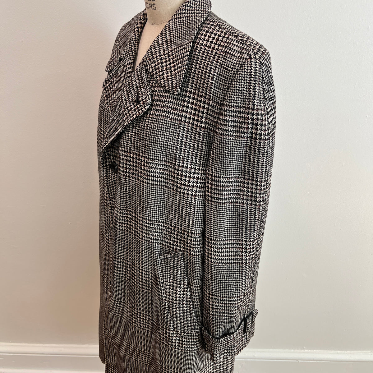 Vintage 1960s/1970s Men's Glen Plaid Long Wool Coat, Size XL/XXL