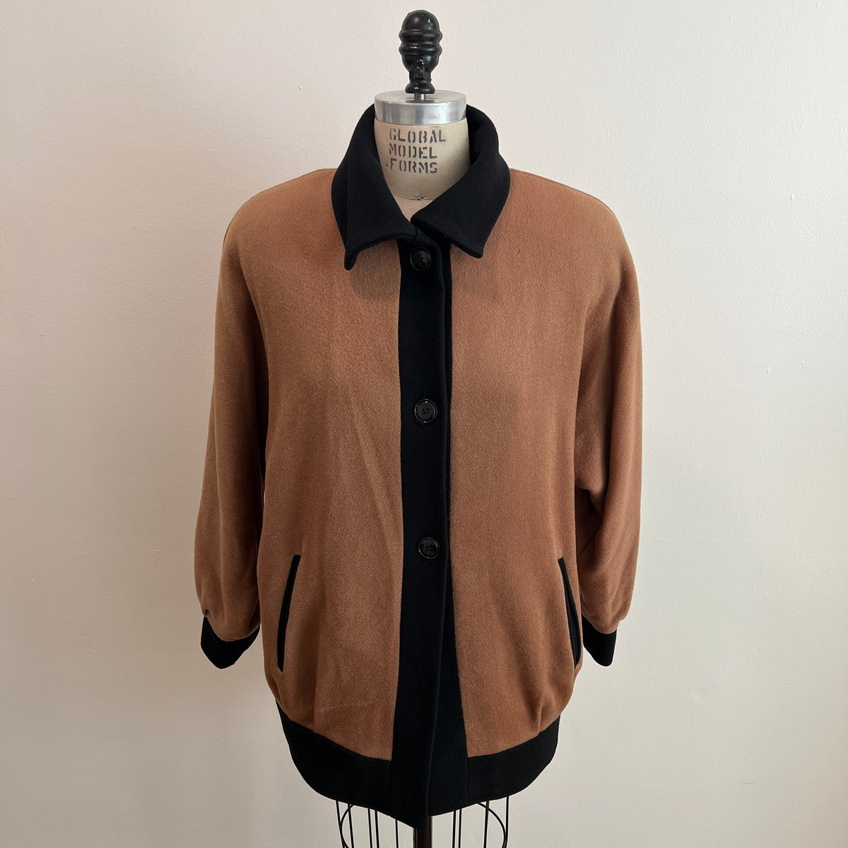 Vintage 1980s Women's Black and Tan Color Blocked Wool Coat, Size M/L