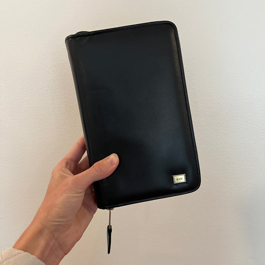 Vintage 2000s Day-Timer Black Leather 6-Ring Zip Around Personal Agenda