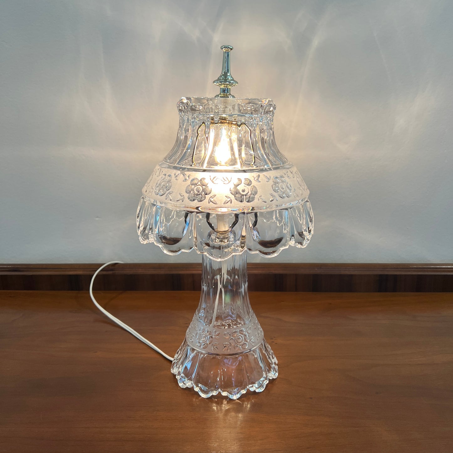 Vintage Anna Hutte Lead Crystal (Bleikristall) Boudoir Lamp