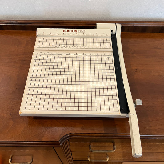Vintage Boston 2612 12" Guillotine Style Paper Cutter and Photo Trimmer