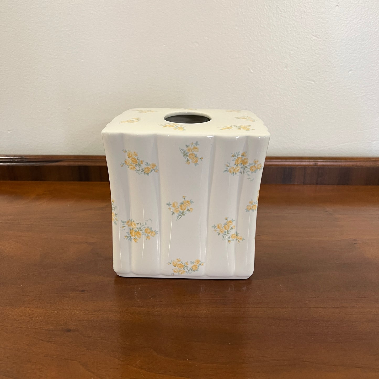 Vintage 2000s Laura Ashley Home Yellow Rose Square Ceramic Tissue Box Cover