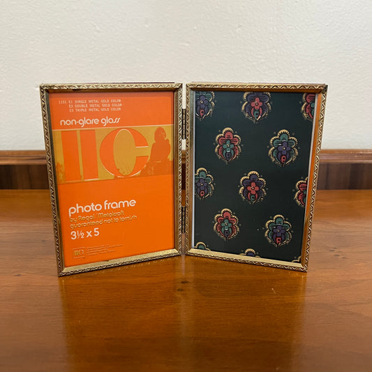 Vintage Metalcraft Gold Metal Hinged 3.5x5" Double Picture Frame